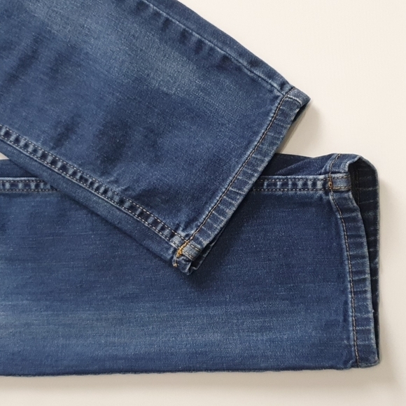 Levi's 511 Classic Slim Fit Patch Jeans - Picture 8 of 11